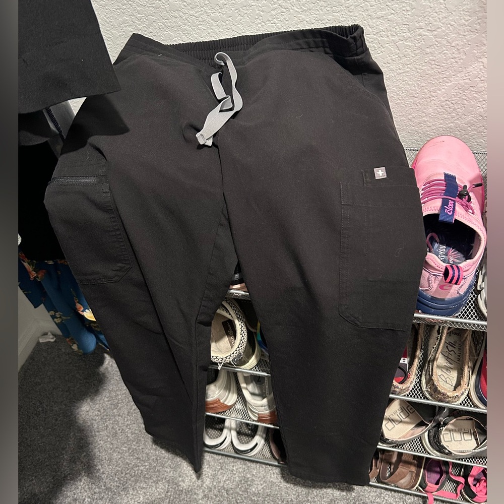 Figs Small Scrubs - image 1